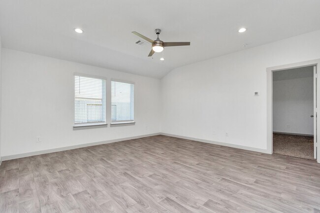 Building Photo - 10626 Watershed Dr