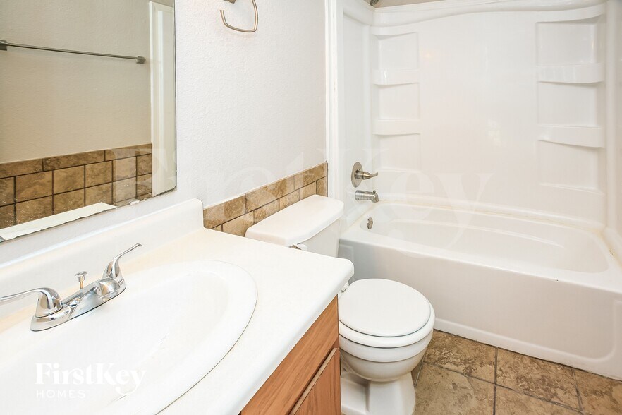 Building Photo - 5338 Cliff Ridge Dr