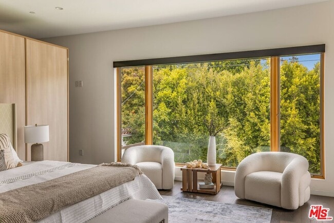 Building Photo - 12443 Sunset Blvd