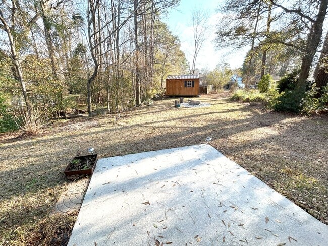 Building Photo - Charming 3 bedroom, 2 bathroom one level home in Murrayville!