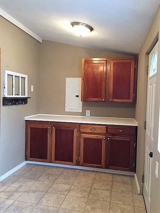 Building Photo - Updated 3 Bed 2 Bath Spokane Valley Home +...