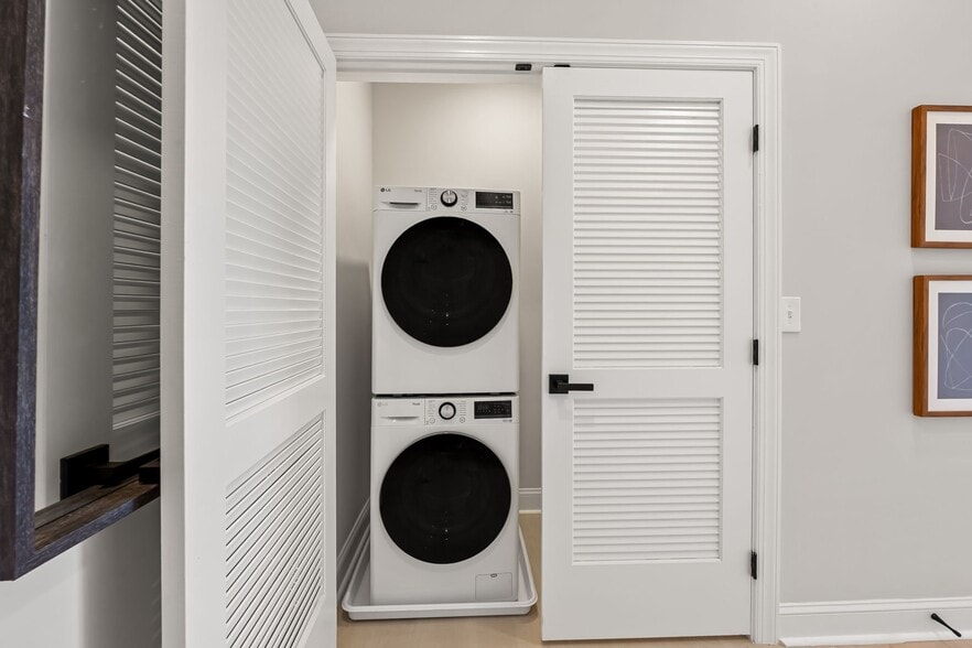 Building Photo - 600 N Howard St