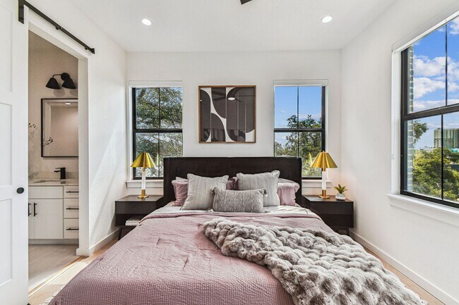 Building Photo - New Construction Townhome For Lease