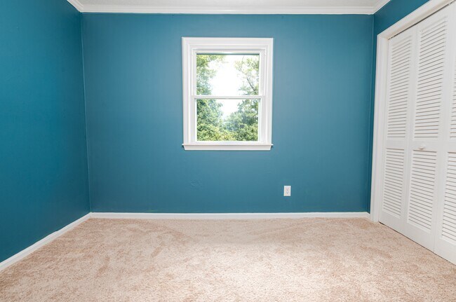 Building Photo - 419 Boros Rd