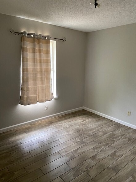 Building Photo - 1309 Monte Vista Dr