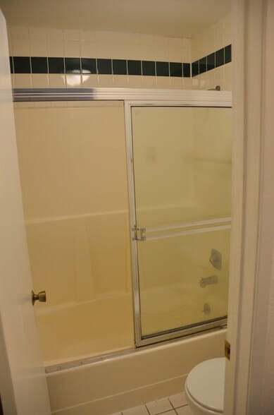 Building Photo - 3700 Beazer