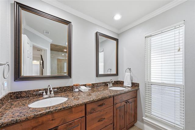 Building Photo - 7309 Vineyard Dr