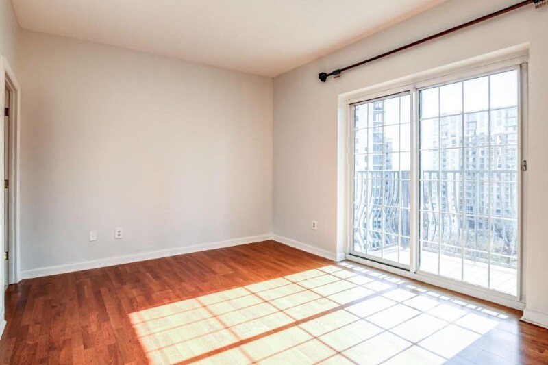 Building Photo - 195 14th St NE