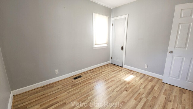 Building Photo - 353 W Brockton Ave