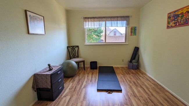 Building Photo - Quiet Peaceful Furnished 3/1.5 Condo, some...