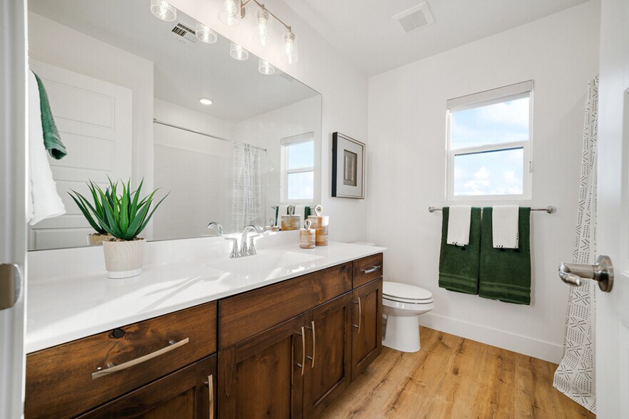 Building Photo - 6068 S White Trails Dr