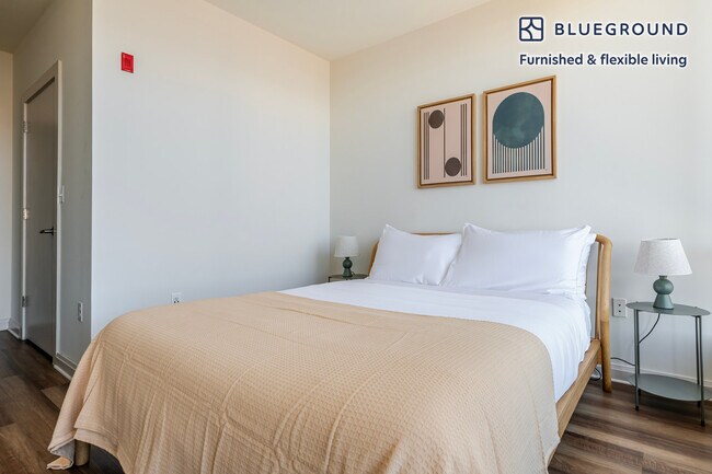 Building Photo - 36 River St