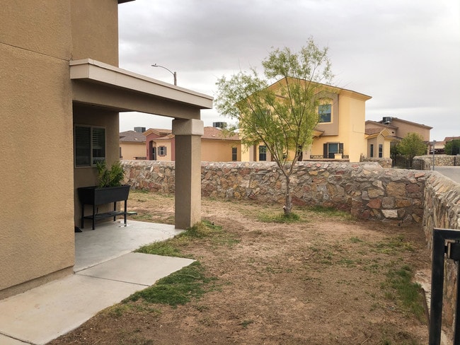 Building Photo - 4017 Hueco Land Ln