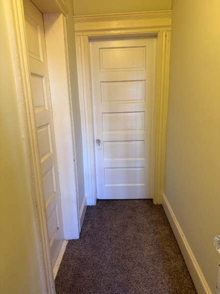 Building Photo - 57 Alfred St