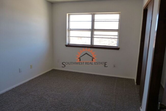 Building Photo - Super cute 2 bedrooms 1 bath apartment.