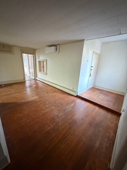 Building Photo - 313 North St