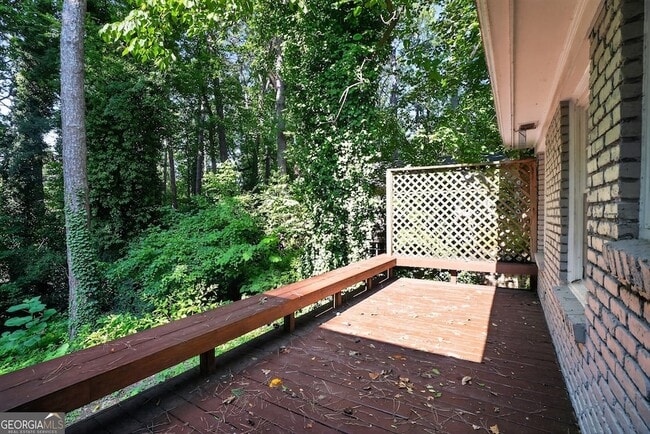 Building Photo - 807 Cardova Dr NE