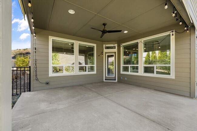 Building Photo - Charming 4?BR | 3?BA Home in Avimor