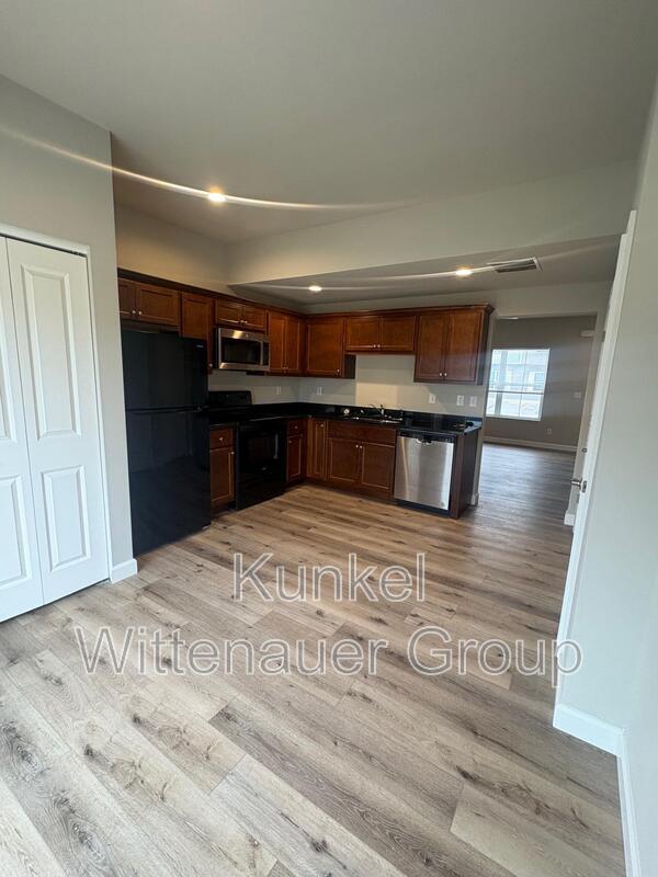 Building Photo - 217 Coral Sea Way