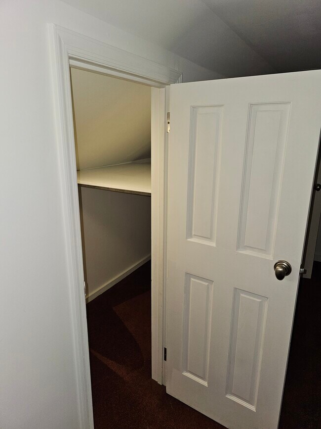 Building Photo - 28 Hartwell Pl