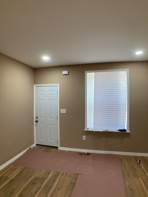 Building Photo - 4523 Parrish St