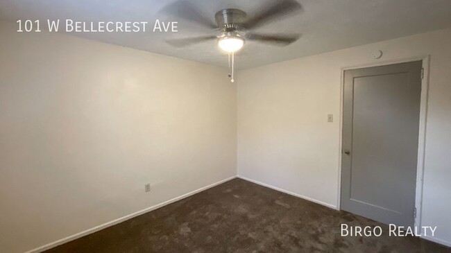 Building Photo - $99 Move In Special and Pay no rent until ...