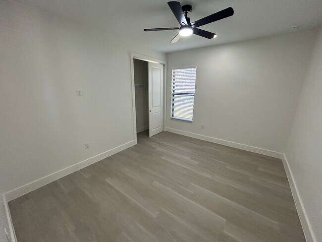 Building Photo - Luxury Duplex for Immediate Rent in Burnt Store Meadows, Punta Gorda