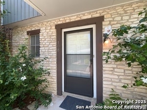 Building Photo - 311 E San Antonio Ave
