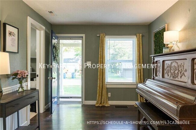 Building Photo - 1309 Linden Rd