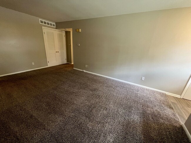 Building Photo - Charming 2Bed/1Bath Duplex