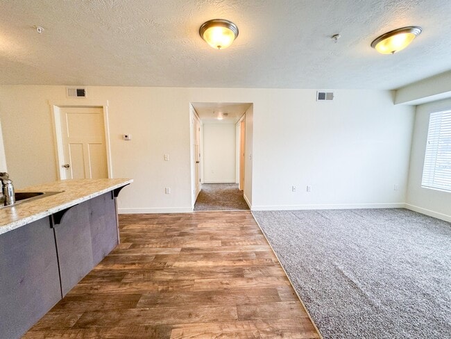 Building Photo - 531 S 850 E
