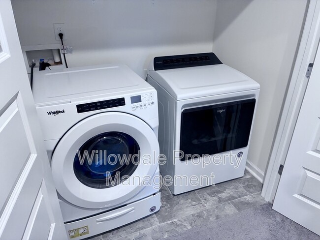 Building Photo - 1405 Chipping Dr