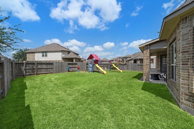 Building Photo - 31041 Pecan Creek Dr