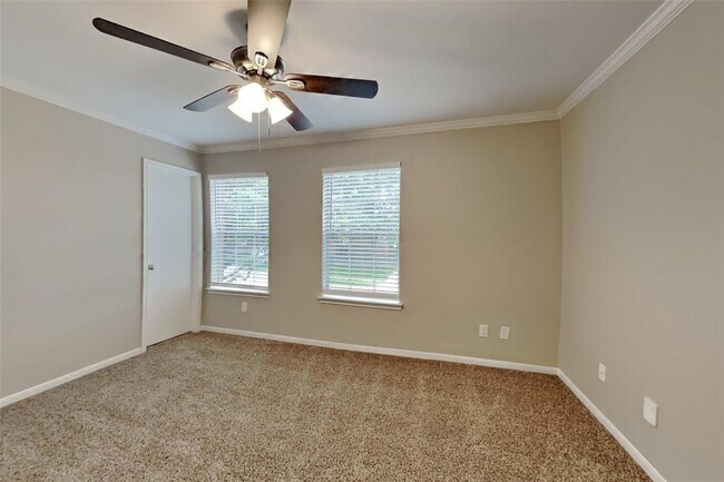 Building Photo - 25830 Richards Rd