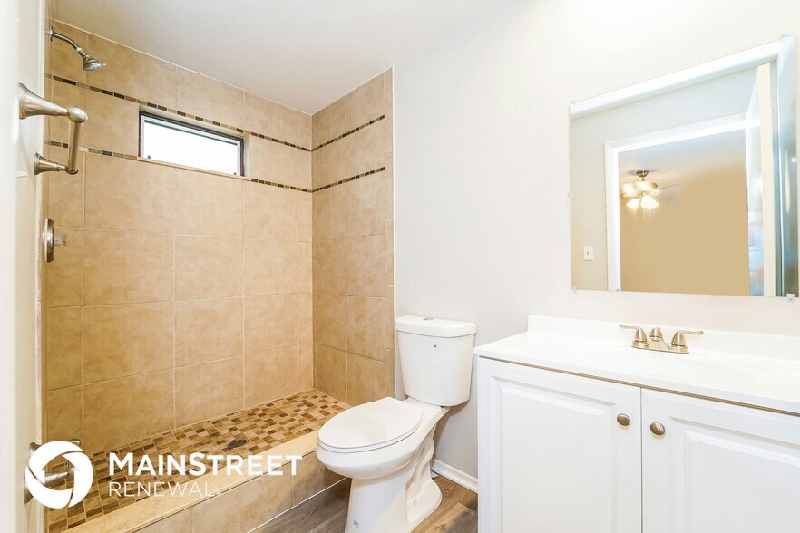 Building Photo - 4018 Olive Ave