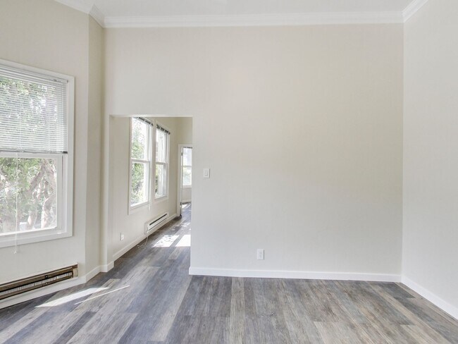 Building Photo - 2228 Union St