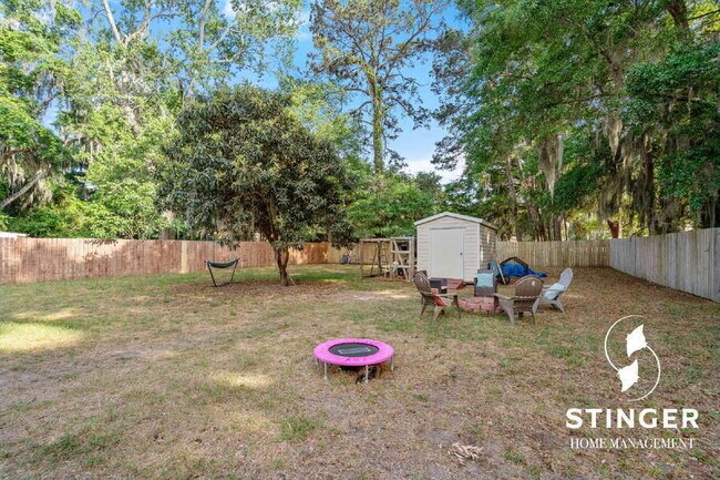 Building Photo - 2414 Waddell Rd