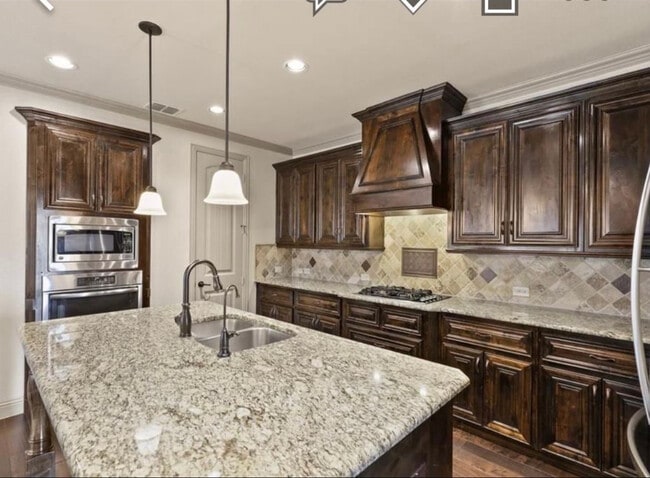 Building Photo - 5018 Dominion Blvd