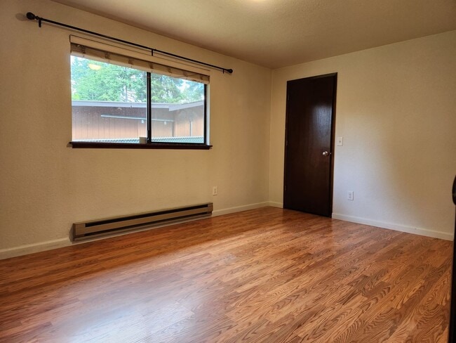 Building Photo - 3 Bedroom Rambler In Central Kitsap