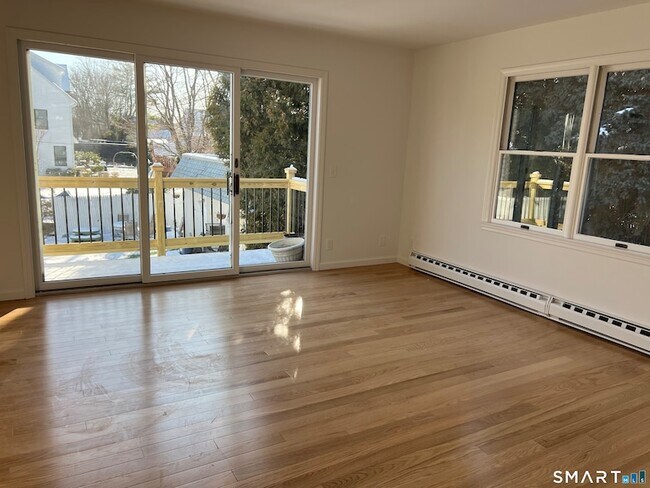 Building Photo - 57 Dean St