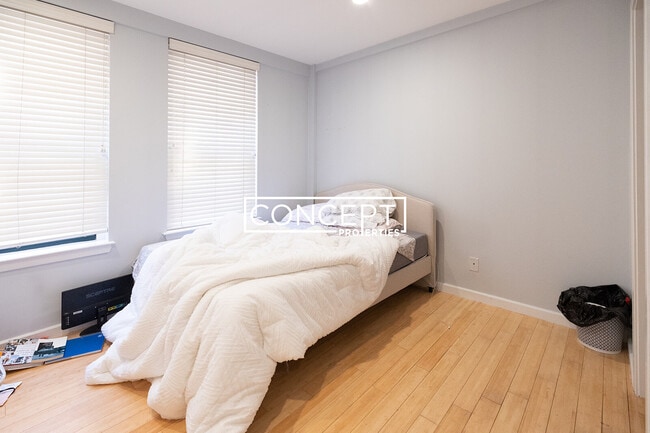 Building Photo - 1661 Washington St