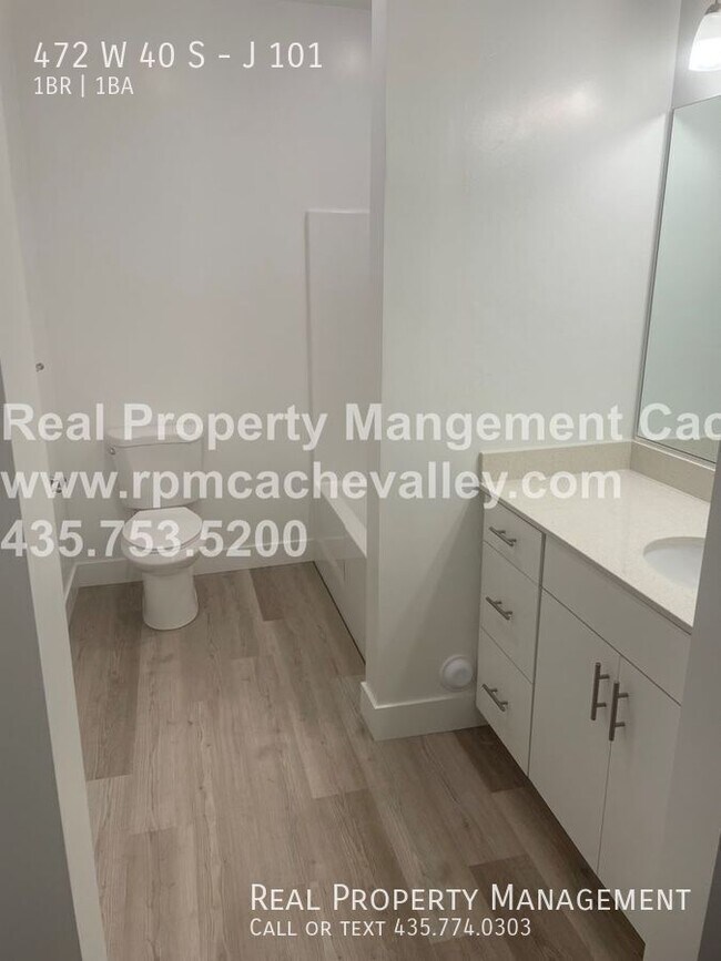 Building Photo - 472 W 40 S