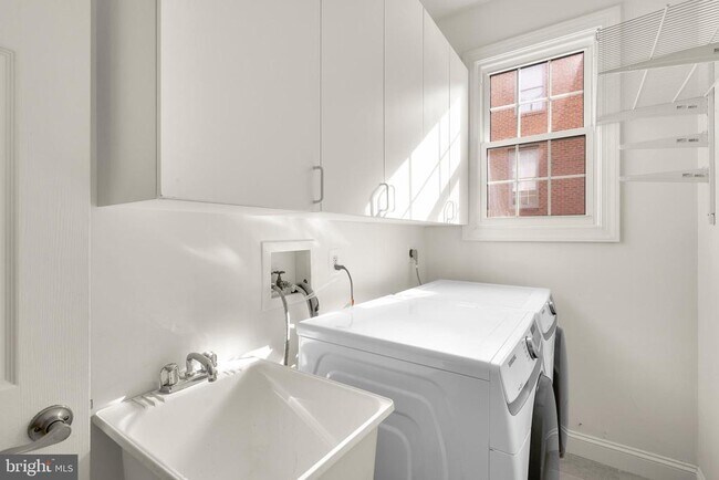 Building Photo - 6058 Sugarstone Ct