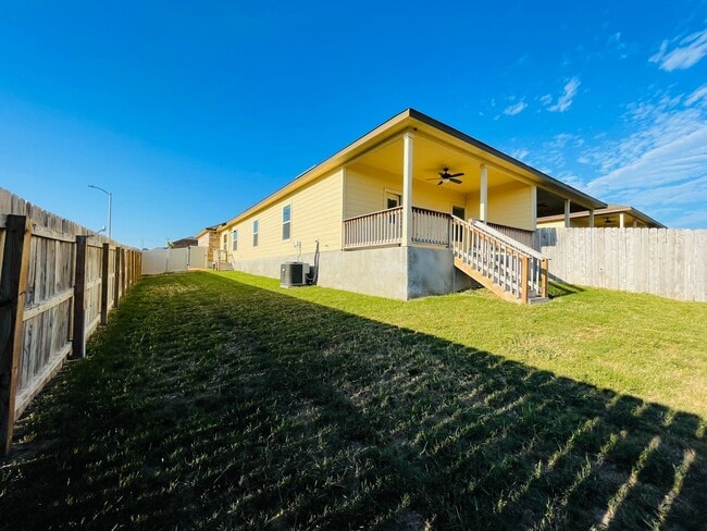 Building Photo - 3/2 in Knox Ridge