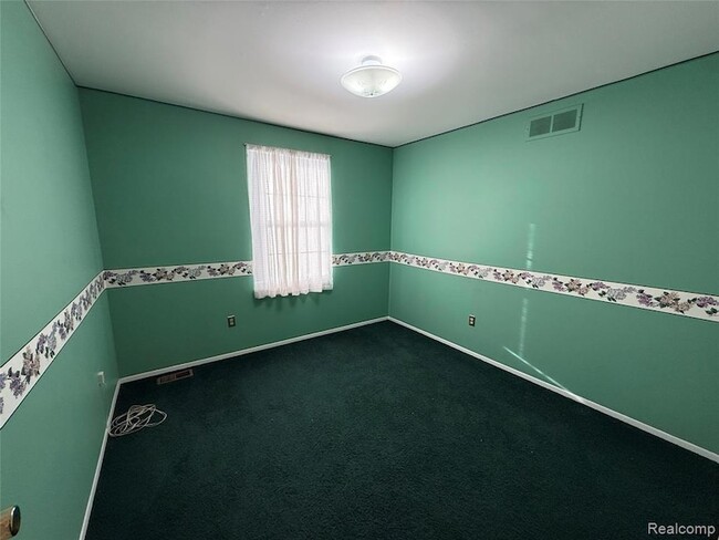 Building Photo - 15817 Charleston Dr