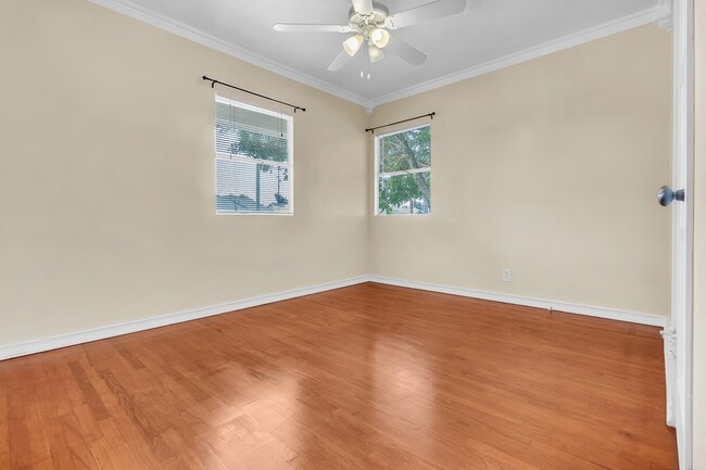 Building Photo - 7823 Appledale Ave