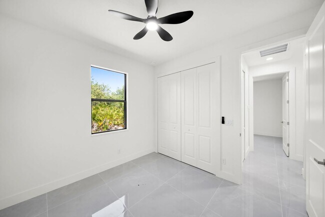 Building Photo - Be the first in occupy this 2025 constructed home in the city of North Port,FL! Qualify for a dep...