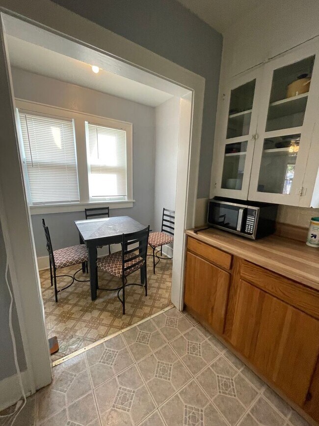 Building Photo - Cozy 1 bed 1 Bath Close to OU Campus