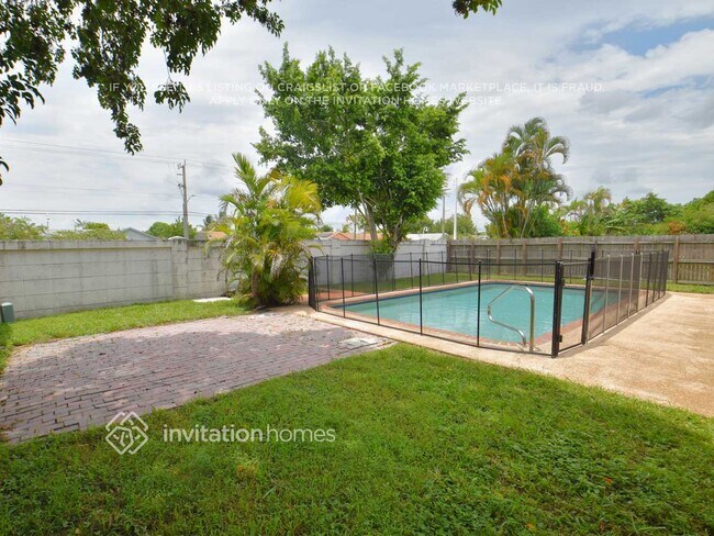 Building Photo - 328 SW 80th Terrace