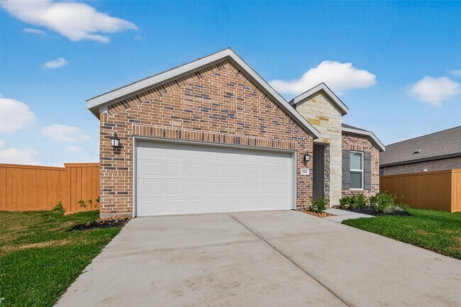 Building Photo - 2511 American Ruby Dr